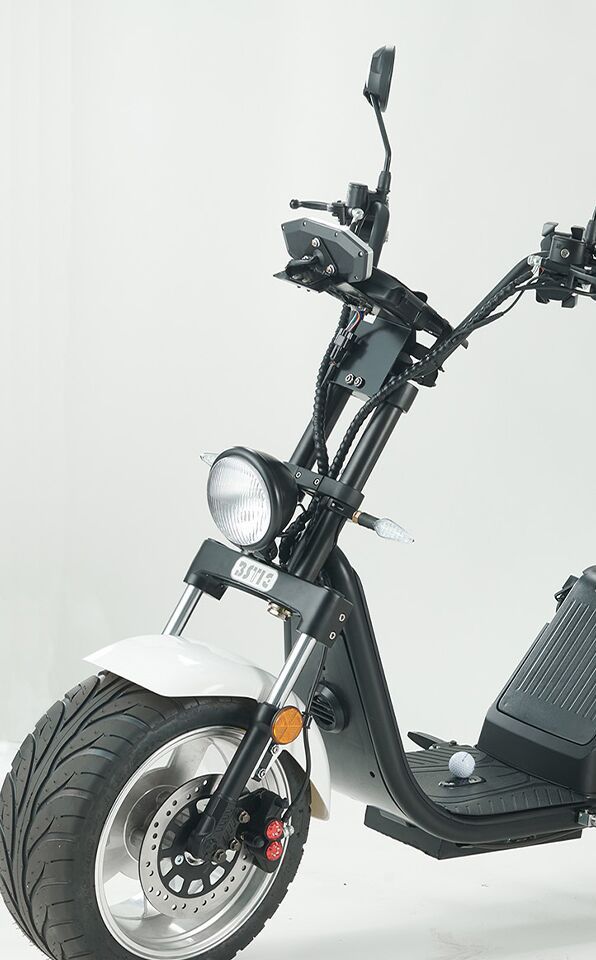 No harm to Turf, better kick stand