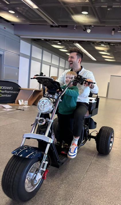 A Big Hit in Germany: Our Golf Trike Smiles All the Way!